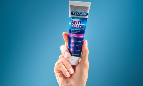 Mity o wybielaniu zębów. Ekspert obala