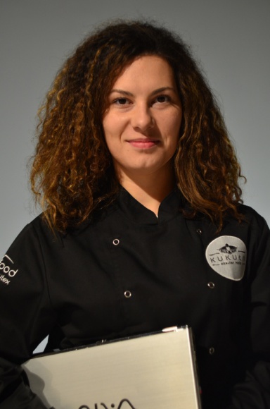 Świąteczne dolegliwości trawienne - czy można im zaradzić? Zdrowie, LIFESTYLE - Tradycyjne, polskie Święta Bożego Narodzenia to suto zastawiony stół. W niektórych domach gotowane są potrawy, które podaje się tylko raz w roku, dlatego trudno oprzeć się tym wszystkim wspaniałościom. Dietetyk podpowiada m. in. jak radzić sobie ze świątecznym przejedzeniem.