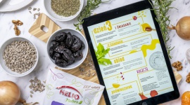 Zdrowe postanowienia z HELIO Natura Zdrowie, LIFESTYLE - Ile razy mówiłaś, mówiłeś sobie: ?Będę się zdrowo odżywiać?? Teraz jest ten moment. Wystar-czy wprowadzić do codziennego jadłospisu kilka ważnych składników, aby poprawić swój styl jedzenia.